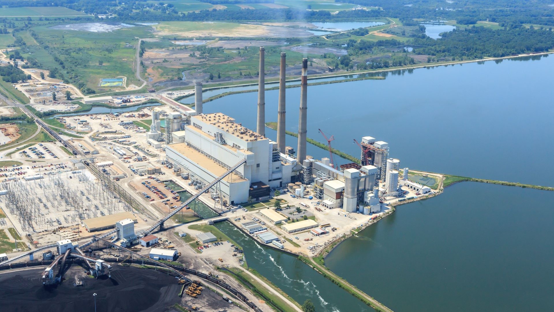 Coal fired power plant in the US from above