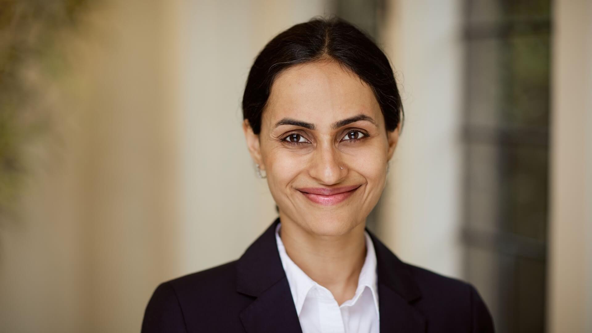 Head and shoulders photo of Dr Radhika Khosla